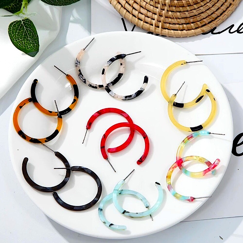 ⚜️[𝟯/$𝟭𝟴]⚜️Tan Black Acrylic Hoop Earrings NEW - Picture 8 of 10